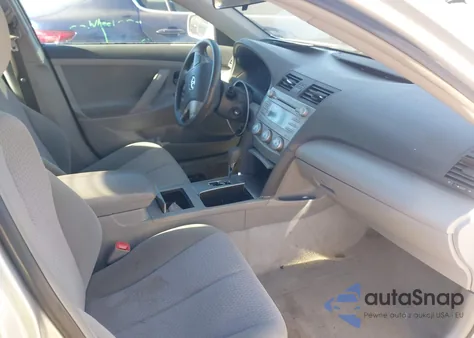 2010 Toyota Camry из США, поврежденный, VIN 4T1BF3EK9AU100008